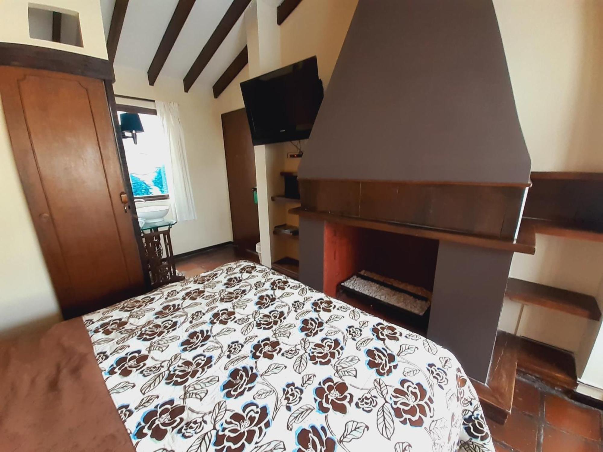 Ayenda Mountain Hostels Манісалес Екстер'єр фото